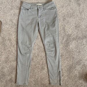 Levi's 711 Gray Low Rise Skinny Jeans- 29